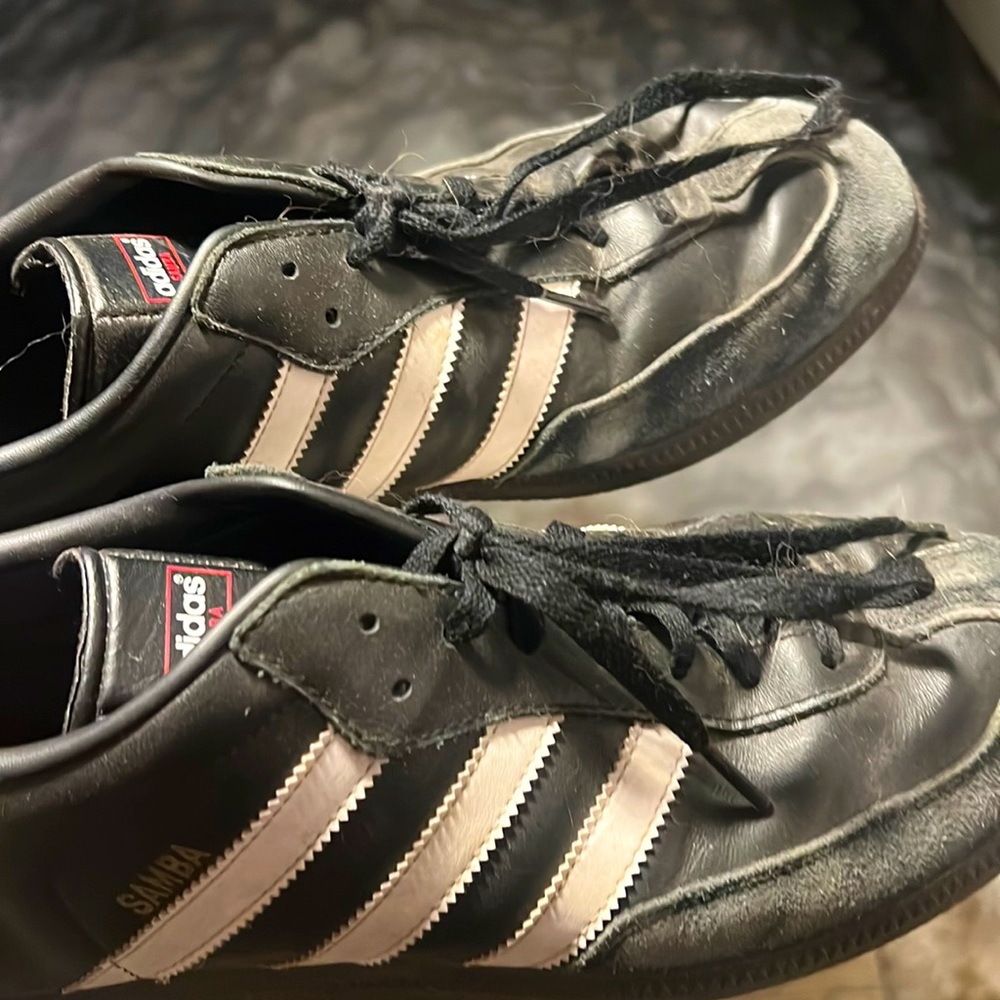 I’m trying to sell my shoes.